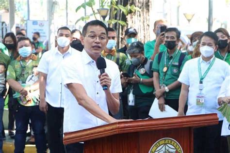 Parañaque eyes health and wellness centers for seniors.